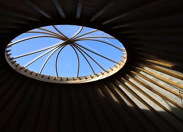 Luxe yurt met Bohemien chic interieur - 17