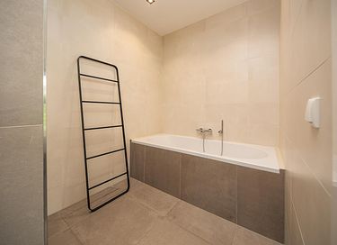 Villa moderne sur l'eau (8 personnes) avec climatisation - 12