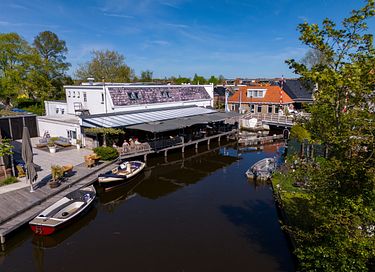 Houseboat op het water met mooi uitzicht  - 30