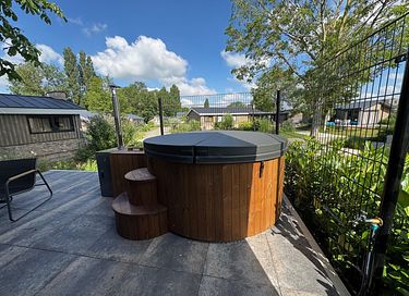 Vakantiewoning met hottub en ruim terras - 9