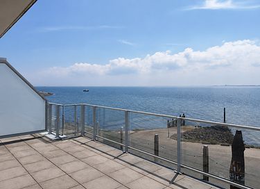 Moderne Wohnung mit großzügiger Lounge-Terrasse - 1