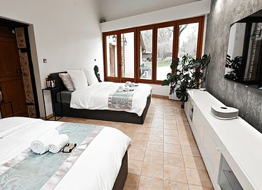 Rustig gelegen villa met zwembad en spa - 18