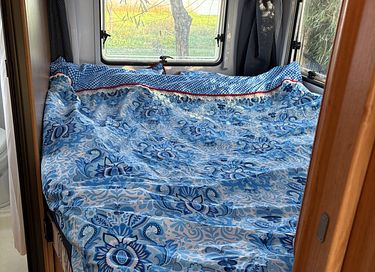 Roulotte vintage in riva all'acqua - 3
