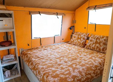 Luxury safari tent (8) w/ kitchen & bathroom - 14