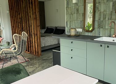 Spend the night in an orangery with hot tub - 15