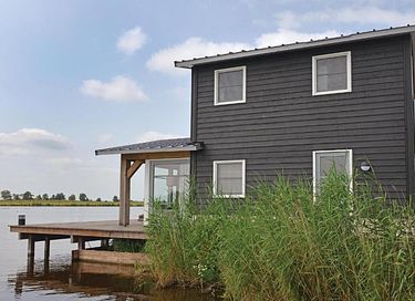 4-person villa by the water in Overijssel - 4