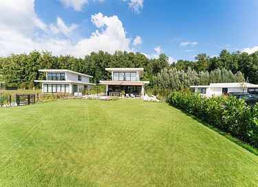 Villa (8p) met grote tuin aan het water - 36