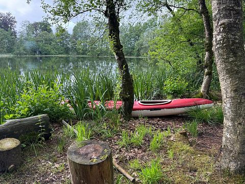 Kuppelzelt am Wasser mit eigenem Boot - 5