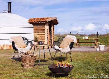 Overnachten in een boutique yurt met hottub - 3