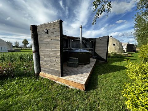 Glamping Dome mit privatem Whirlpool und Aussicht - 4