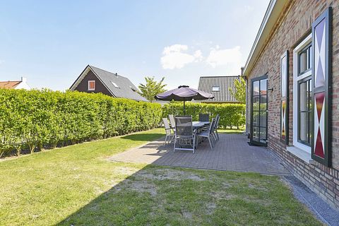 Spacious group home near the coast of Zeeland - 4
