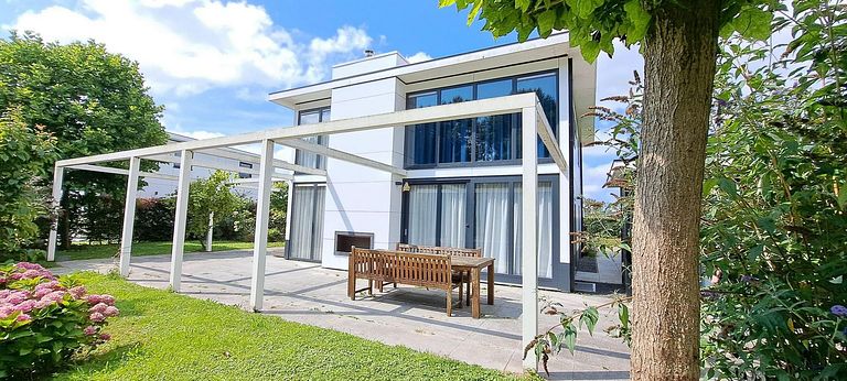 Luxuriöse Ferienvilla mit privater Sauna (8p) - 1