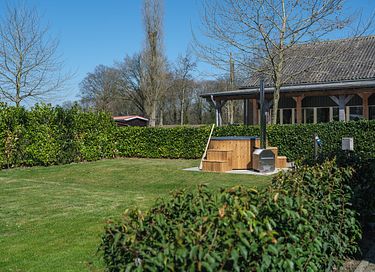 Luxury group accommodation with sauna and hot tub - 28