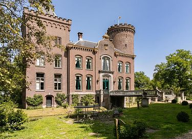 Mittelalterliches Turmzimmer in einer Burg - 5