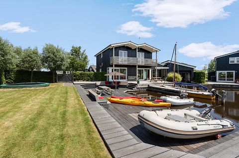 Family villa with wellness on the Sneekermeer - 2