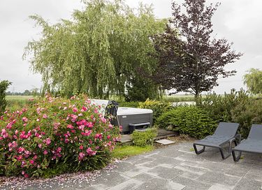 Vakantiehuis (8p) met buitenwellness - 11