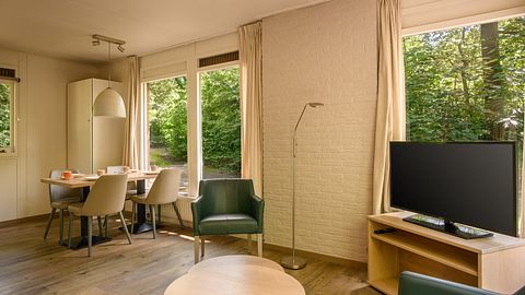 Maison dans la forêt dans un beau parc pour 4 personnes - 5