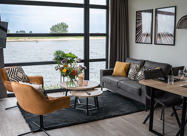 Luxuriöses Ferienhaus direkt am Wasser - 7