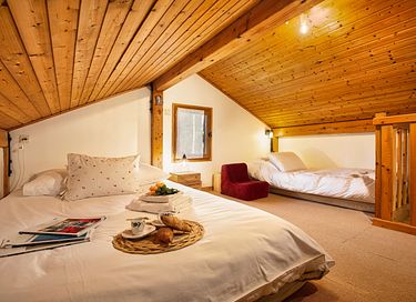 Chalet tussen de bergen met uitzicht - 2