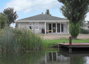 Comfortable holiday home with spacious garden - 2