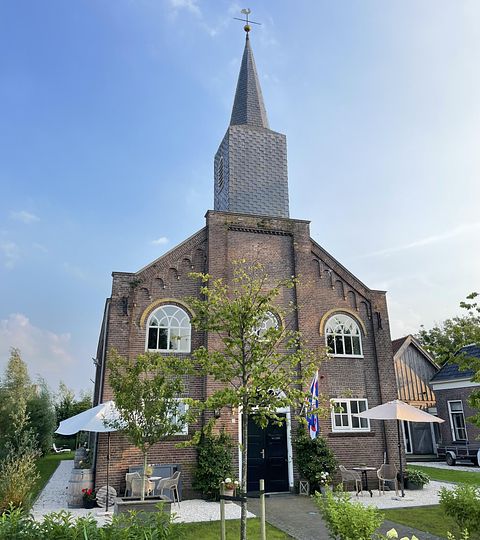 Un hôtel-église unique en Frise - 2