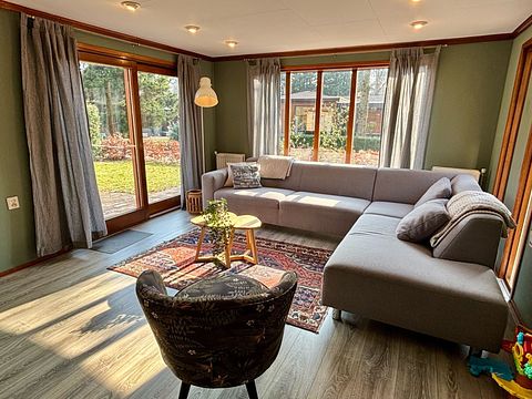 Lodge gelegen op een prachtig perceel  - 5