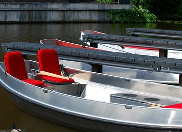 Stijlvol vakantiehuis aan het water - 15