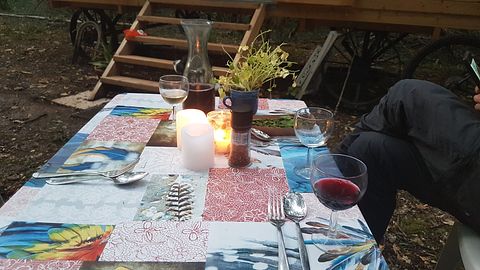 Roulotte dans un camping français boisé - 5