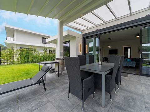Waterfront villa with private jetty - 3
