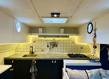 Sleeping on an IJsselmeer cutter in Den Bosch - 10