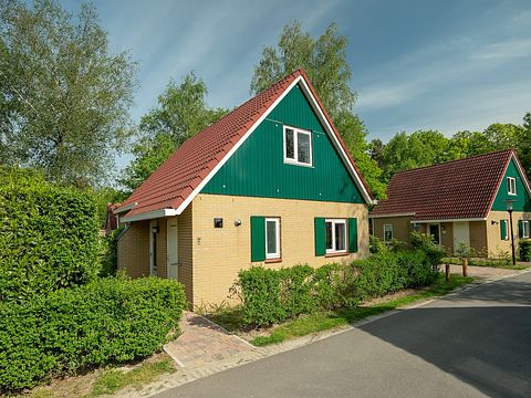 Freistehender 4-Personen-Bungalow mit Sauna - 2