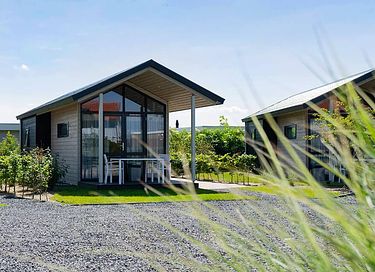 tiny house au bord d'un lac en Gueldre - 3