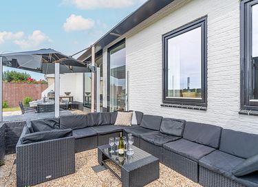 Spacious 10-person wellness villa on Texel - 28
