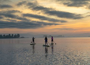 Lodge aan het water met eigen steiger - 20