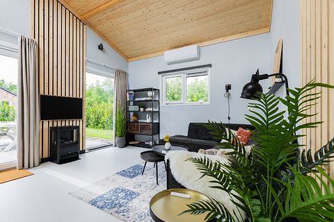 Modern vakantiehuis met hottub in Drenthe - 3