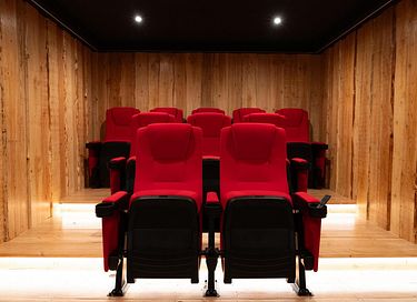 Gruppenunterkunft mit Kino und Wellness - 2