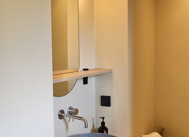 Unique cabin in Amsterdam with a hot tub - 10