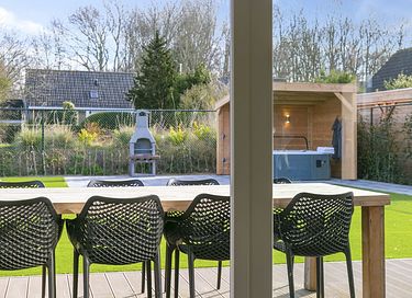 Grote vakantievilla met jacuzzi vlakbij zee - 6