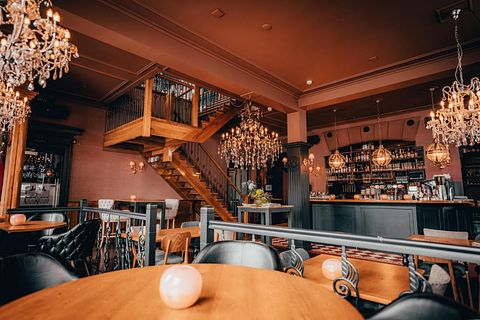 Tot boutique hotel omgebouwd gerechtsgebouw - 5