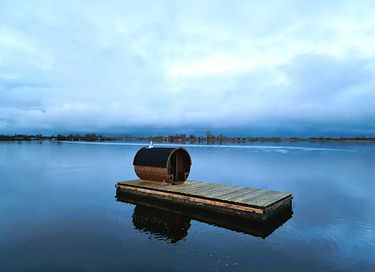 Tiny house in Friesland bij een groot meer - 23