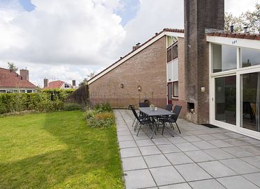 Gezellig familiehuis met grote tuin - 34