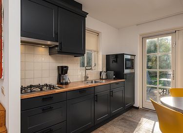 Familiehuis met grote tuin en sauna - 15
