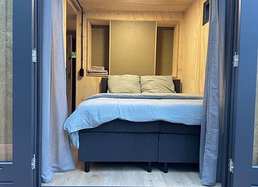Spend the night in a tucked-away forest cabin - 12