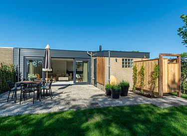 Attractive bungalow with outdoor shower - 25