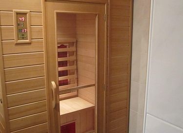 Vacation villa with sauna near a natural lake - 10