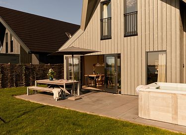 Villa aan het water met jacuzzi - 4