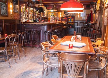 Luxe suite met bubbelbad in historisch hotel - 12