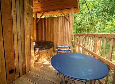 Cabane perchée romantique avec bain nordique  - 3