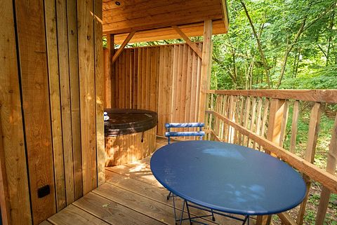 Cabane perchée romantique avec bain nordique  - 3