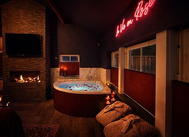 Jacuzzi Suite mit privater Sauna und Wellnessgarten - 6